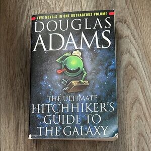 The Ultimate Hitchhiker's Guide to the Galaxy (all five books in one!)